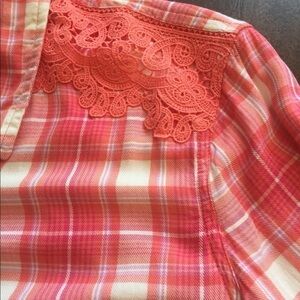 Soho New York & Company Long Sleeve Plaid w/Lace